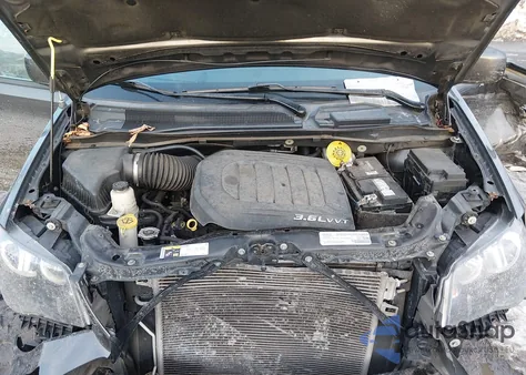 2018 Dodge Grand Caravan Gt z USA, uszkodzony, nr VIN 2C4RDGEG7JR299536